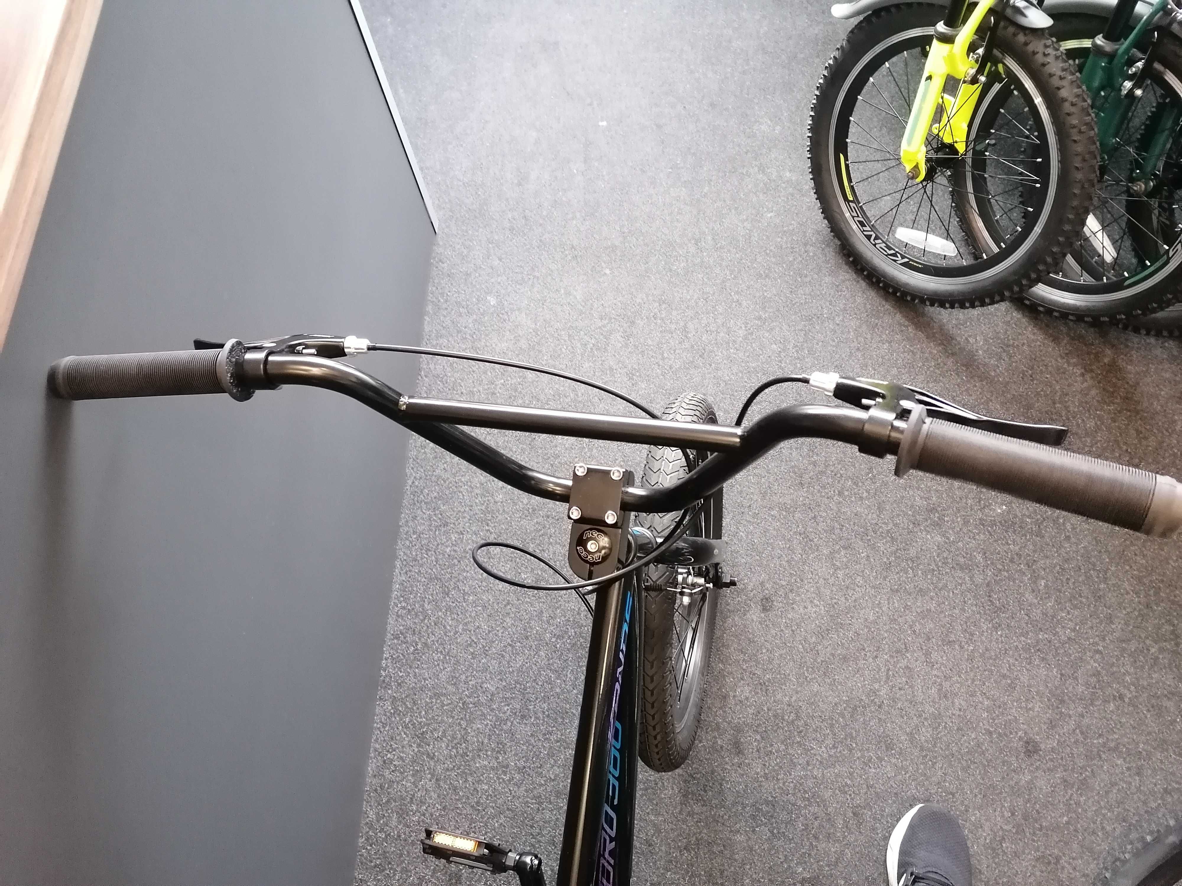 Rower BMX Kands 20 Hydro 360 r13 czarno-niebieski połysk 20 czarny