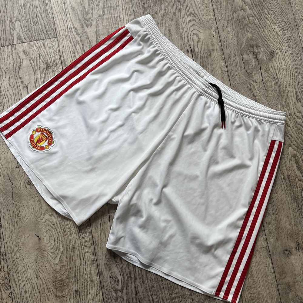 Спортивные шорты Nike adidas  Manchester United xl, m