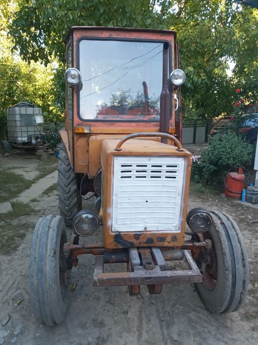 Продам Трактор Т25
