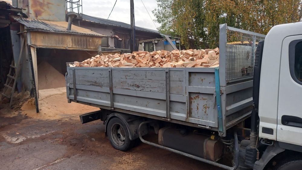 Kostka opał zrzyny drewno kominkowe opałowe Kontakt wyłącznie telefoni
