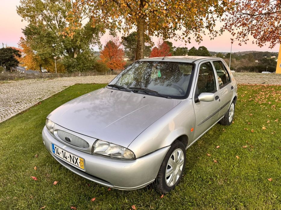 Ford fiesta ar condicionado