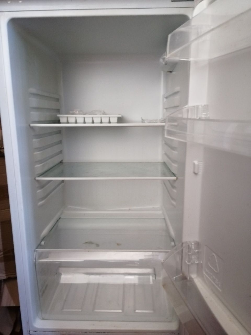Frigorífico de 180 litros