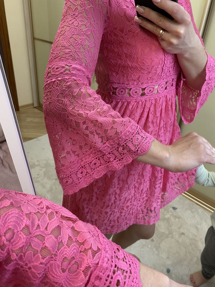 Сукня рожева жіноча