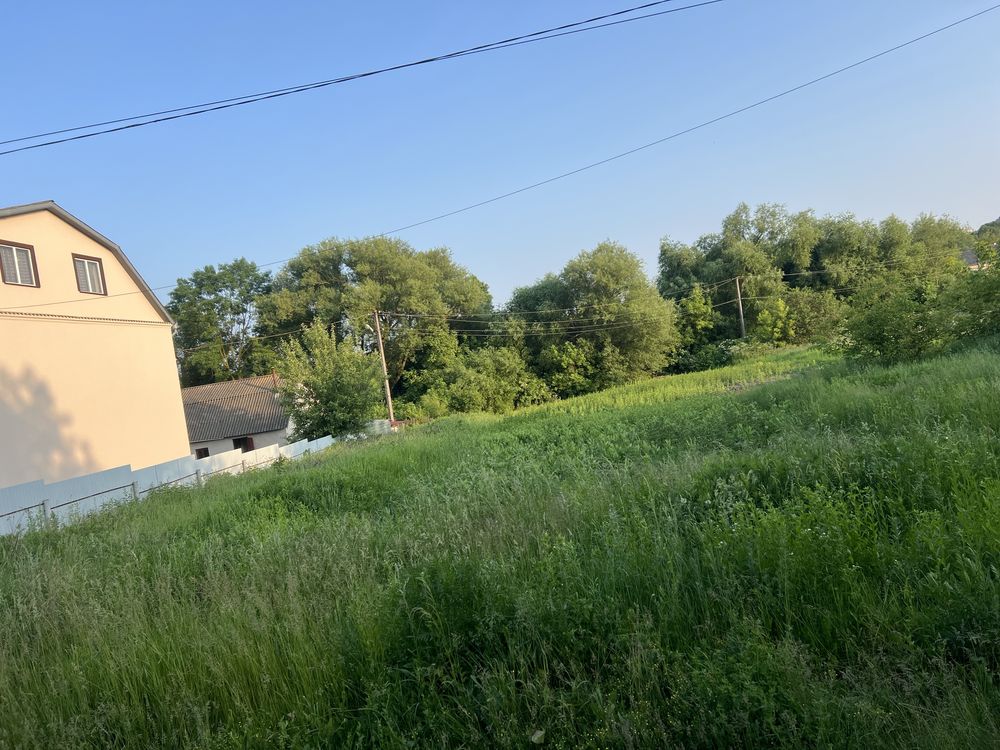 Продаж земельноі ділянки 20 сотих під забудову
