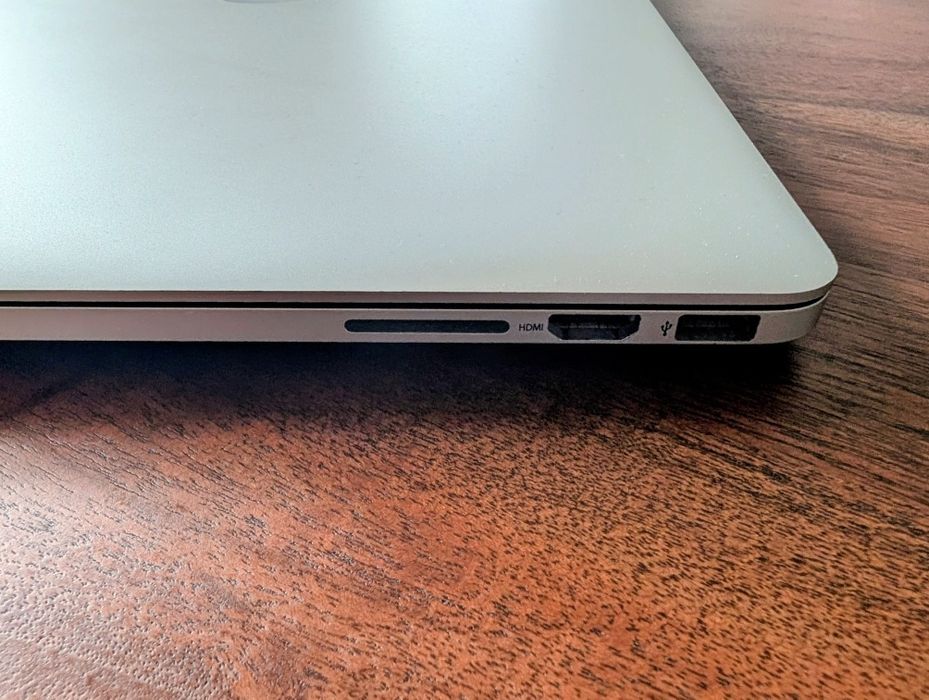 Apple MacBook Pro 15,4” Intel i7 16GB RAM 251GB SSD