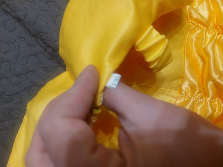 карнавальна сукня принцеси бель пишна довга 120см
на блискавці.
в чудо