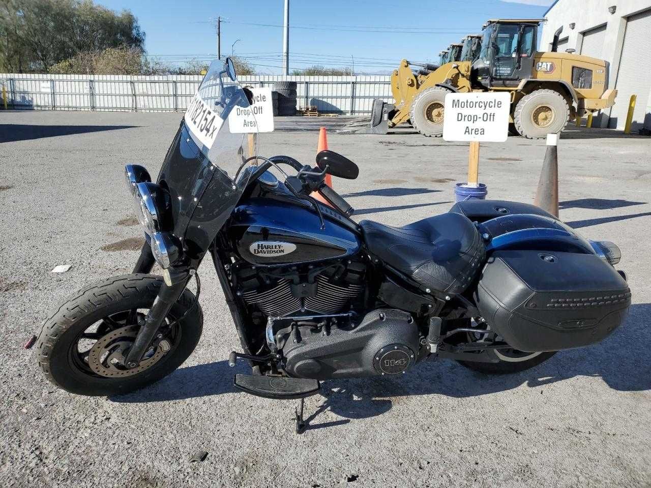 Harley-Davidson FLHCS 2022