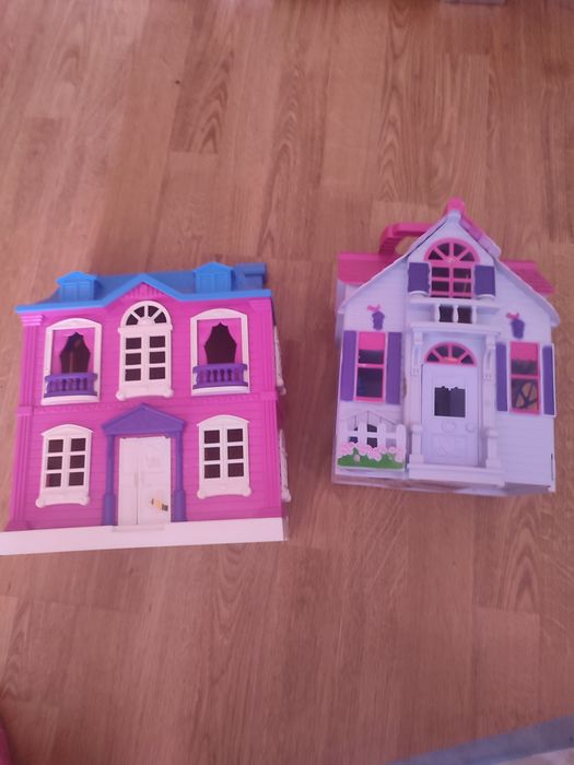 Domek dla lalek różowy