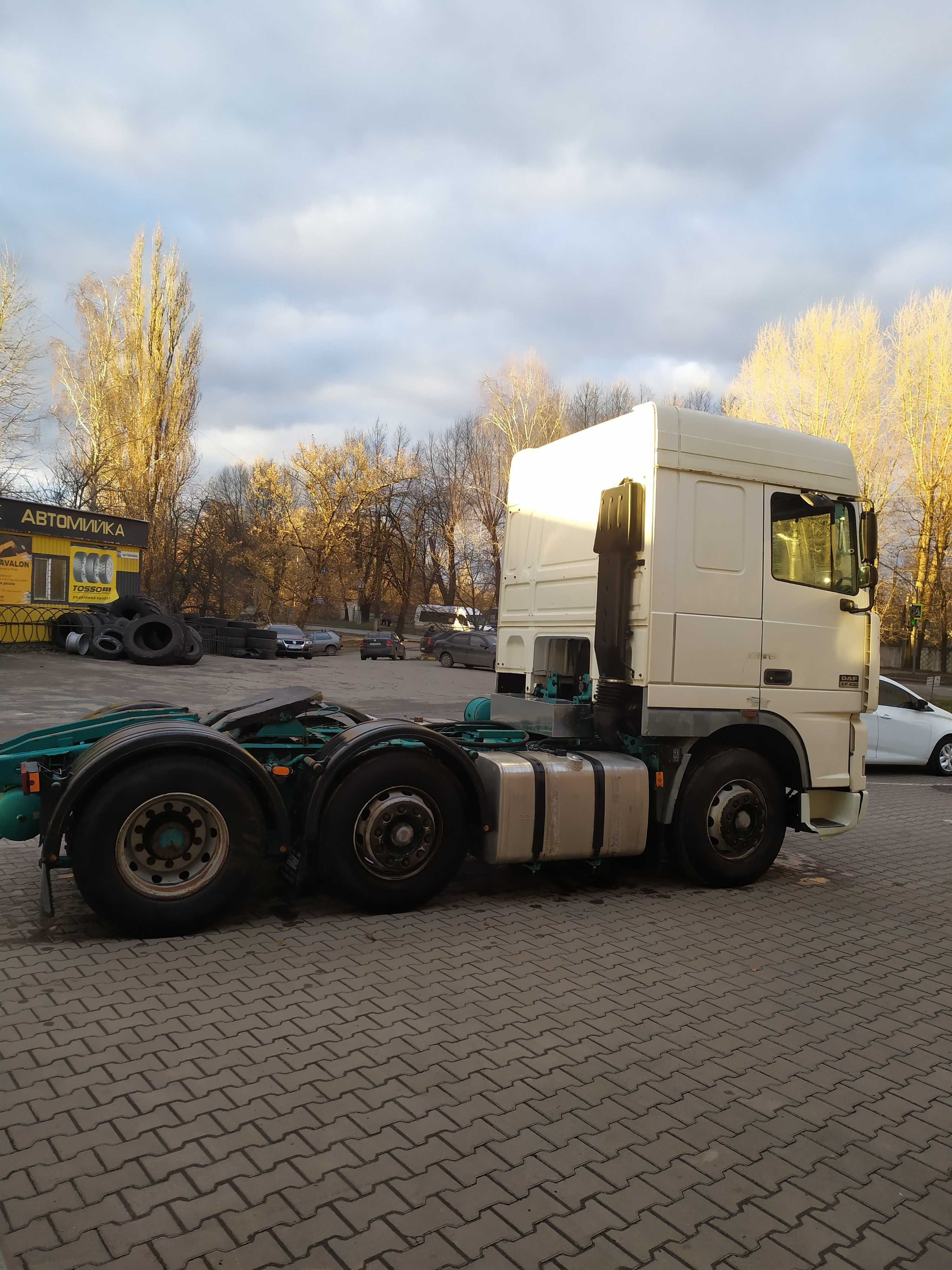 DAF XF 430 6×2 гідравліка