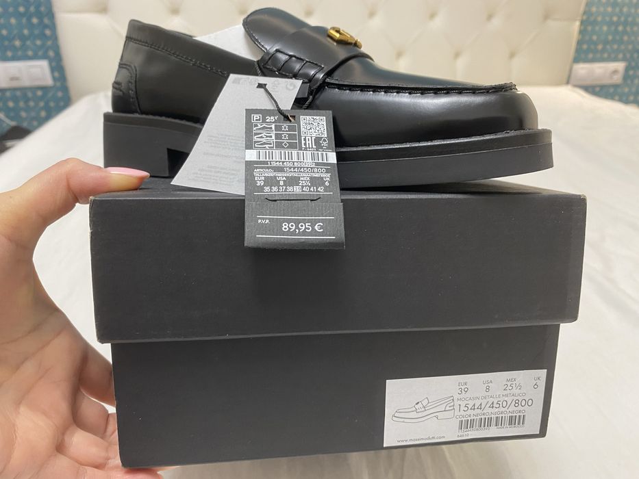 Продам жіночі мокасини Massimo Dutti