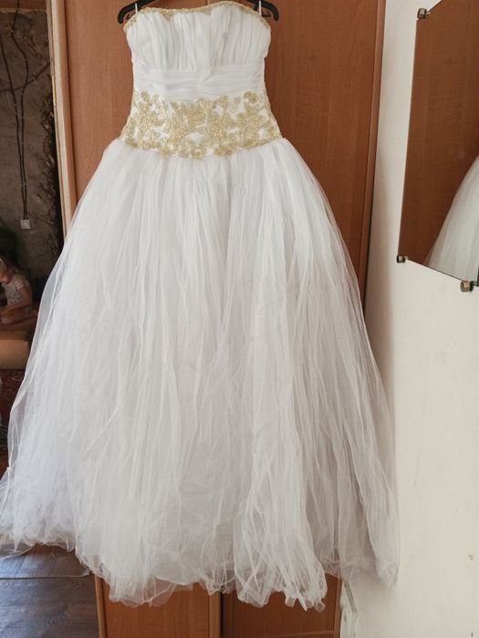 Весільна сукня бу