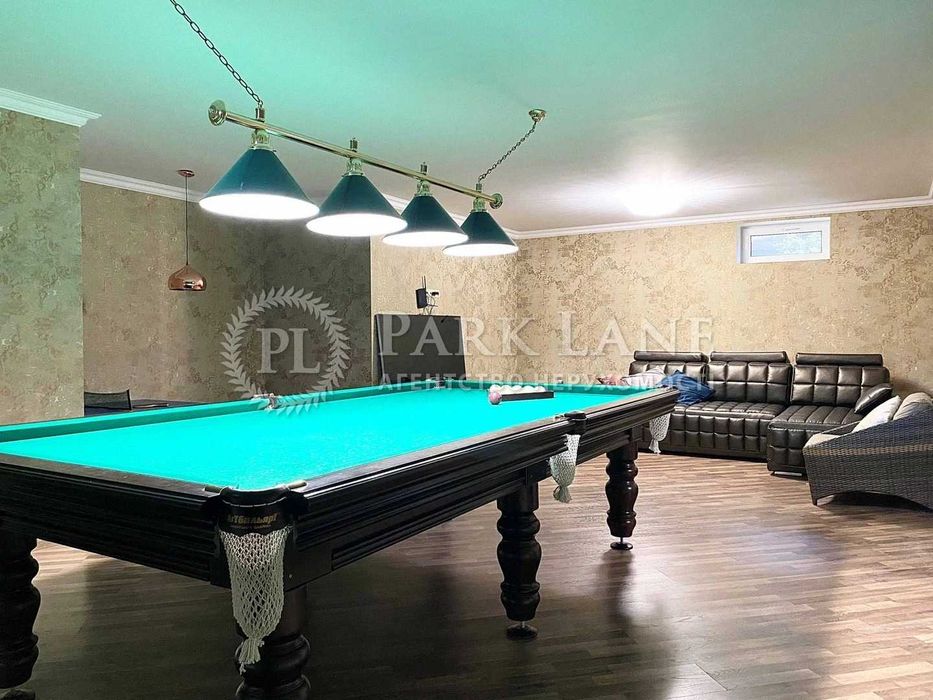 Оренда будинку з басейном. Козин. 4 спальні. 13 соток землі.