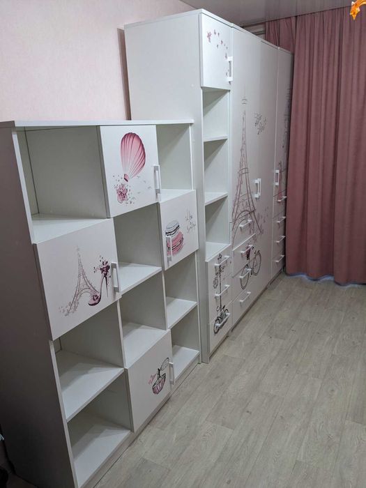 Меблі в дитячу кімнату Шафа стінка етажерка