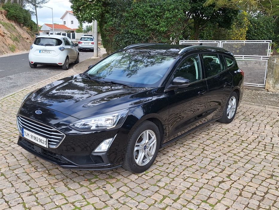 Recente poucos kms a um excelente preço, com garantia, aceito retoma,