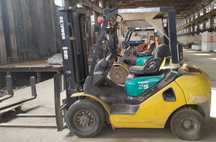 Вилковий навантажувач кара 2.5т. Komatsu FG25 погрузчик на складі