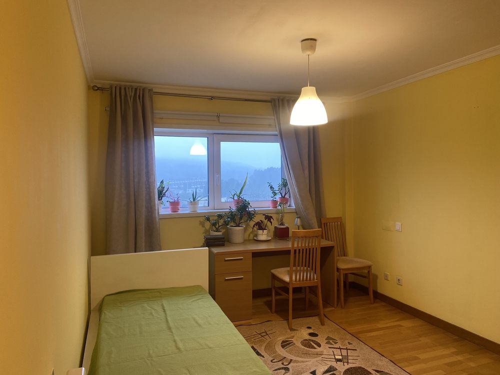 Quarto mobilado, prox. estacao Suzao
