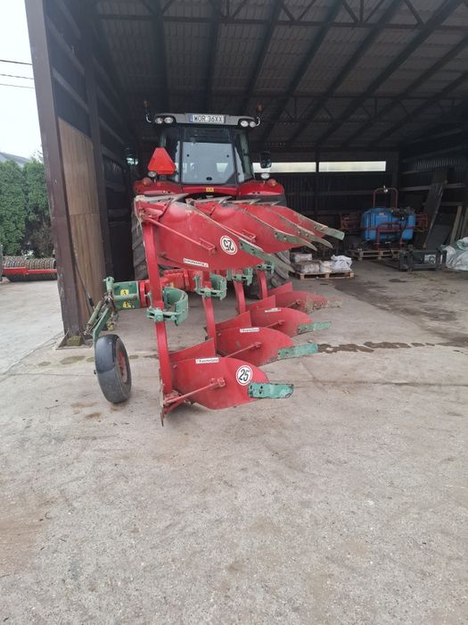 Sprzedam plug 4 skibowy obrotowy kverneland