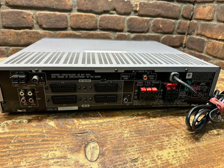Amplituner JVC RX-E100 2