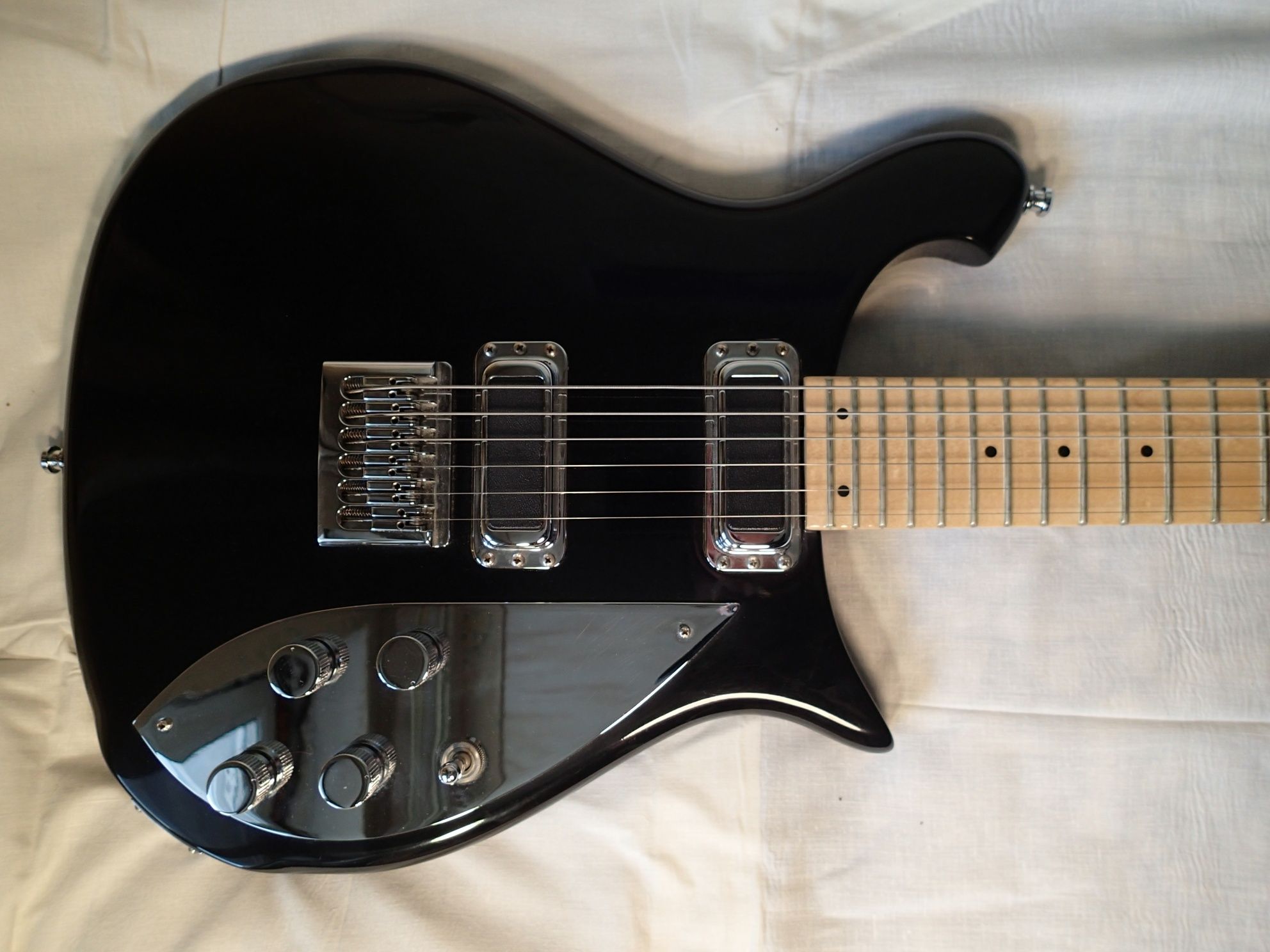 Rickenbacker 650c colorado black. (Оригінал)