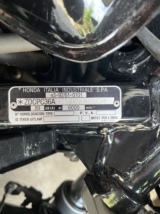 Продам honda hornet 600