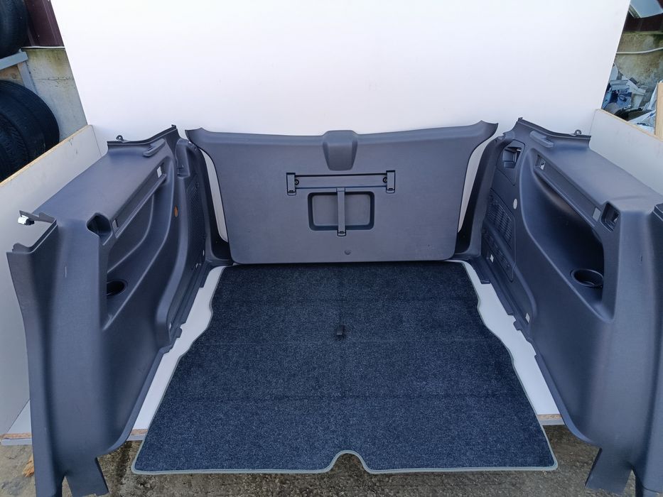 Салон багажника коврик обшивки Опель Зафіра Б деталі салона