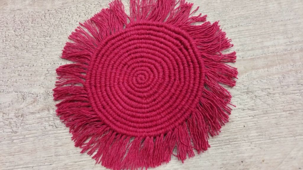 Makramowa podstawka/podkładka. Ozdoba w stylu boho.