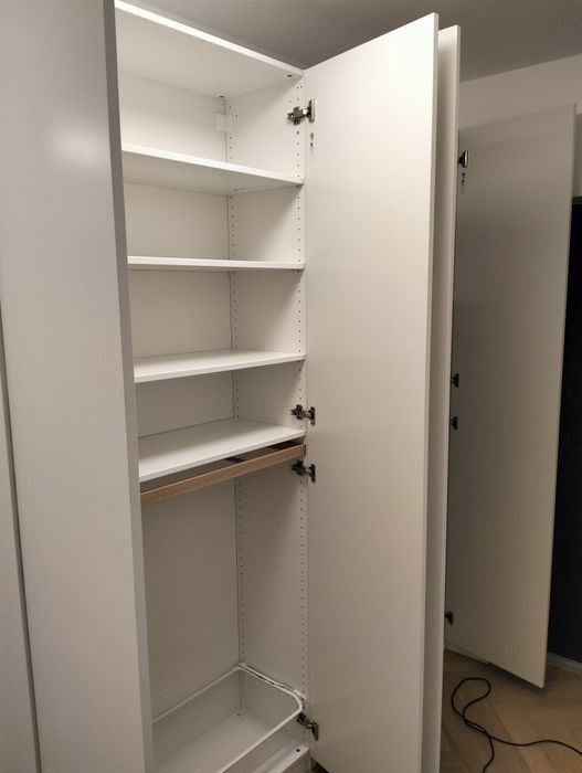 Montaż mebli /Wieszanie szafek, półek. Zapraszam