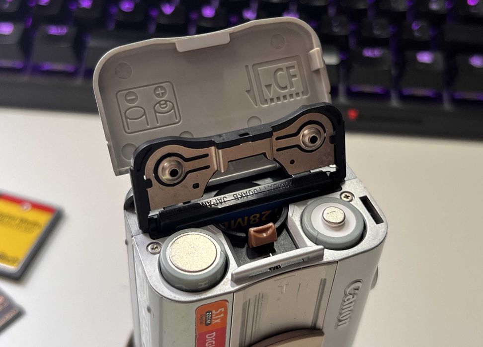 Canon Power Shot A310 Aparat cyfrowy Zestaw retro Y2K