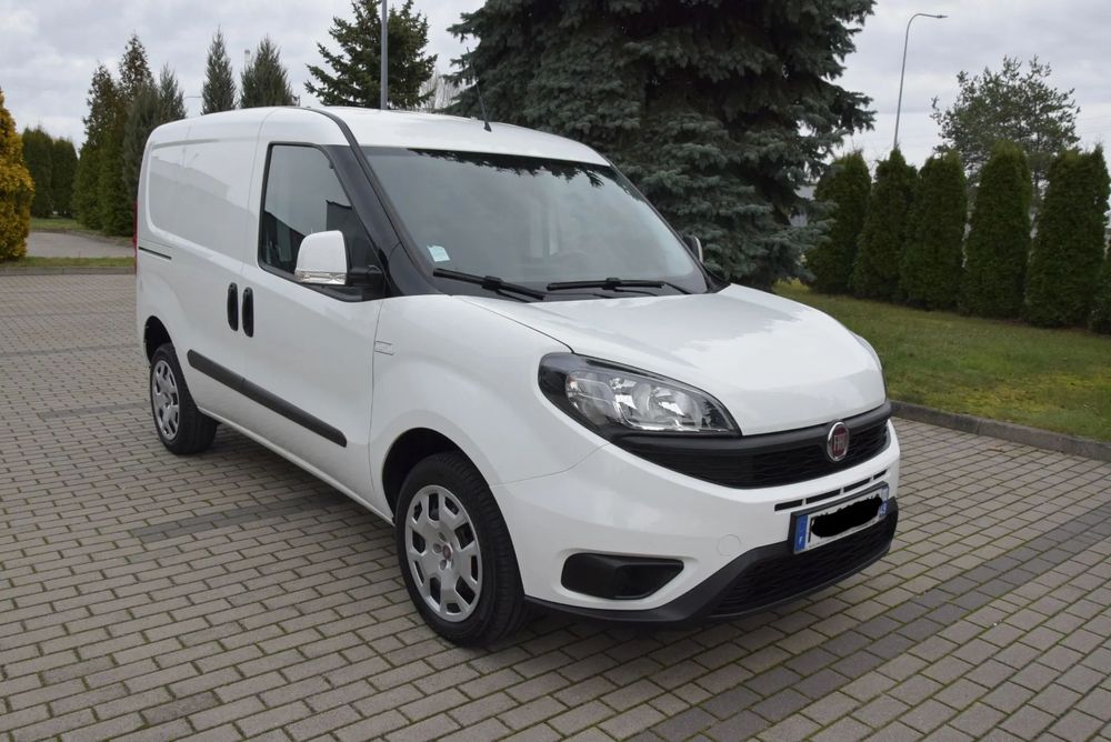 Fiat DOBLO 1,4 Benzyna+LPG  57 Tyś km 100% Oryginał LakierPrzebieg f-vat23%  1,4 Benzyna 120KM+ LPG  57Tyś km Klima Navi 3- Osobowy F-Vat23%