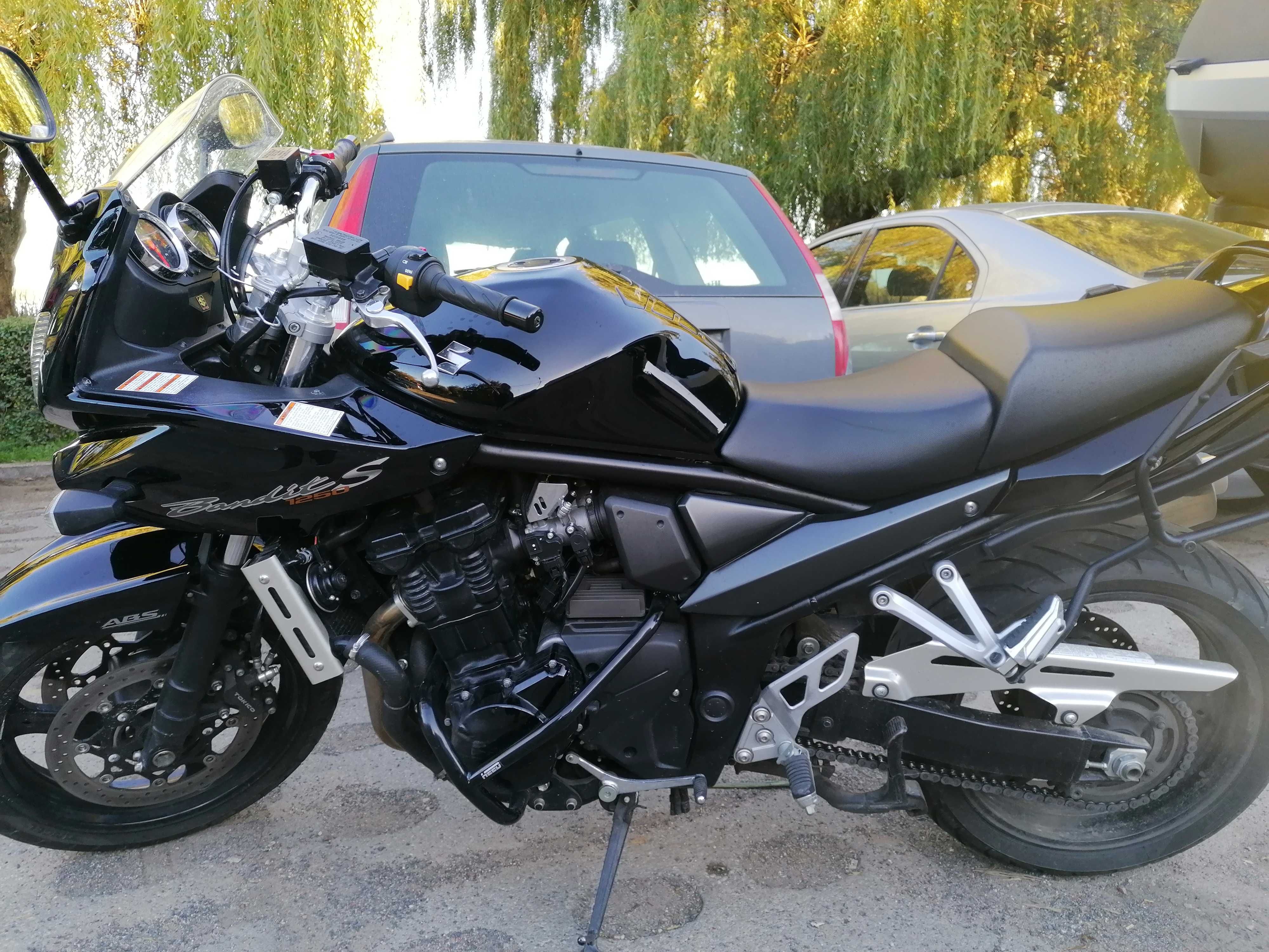 Suzuki Bandit 1250S