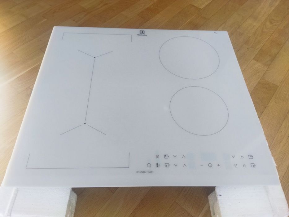 Индукционная варочная поверхность