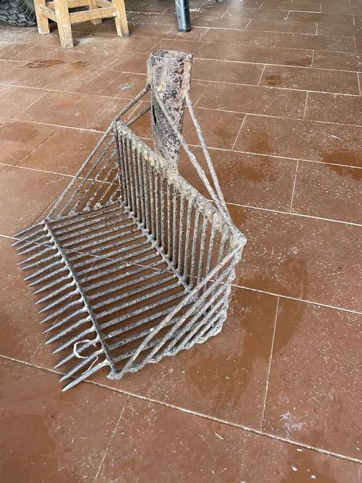 Ancinho ferro ou inox