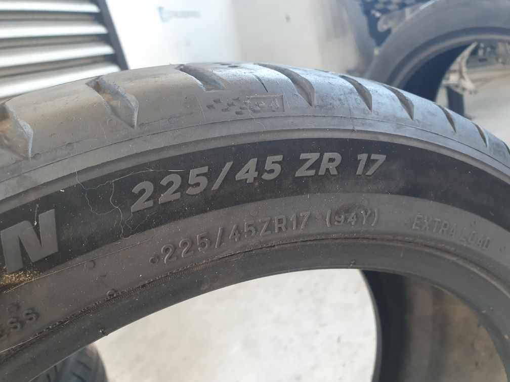 Pneus 225-45r17 Michelin como novos