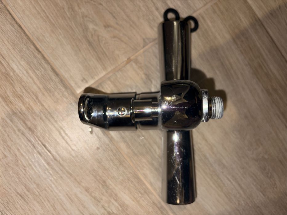 FERRO Bateria wannowa wąż słuchawka używane