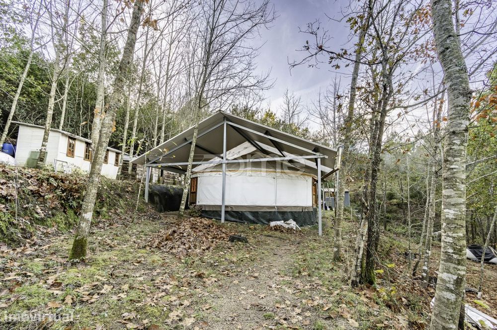 Terreno equipado para viver de uma forma Sustentável e ecologica