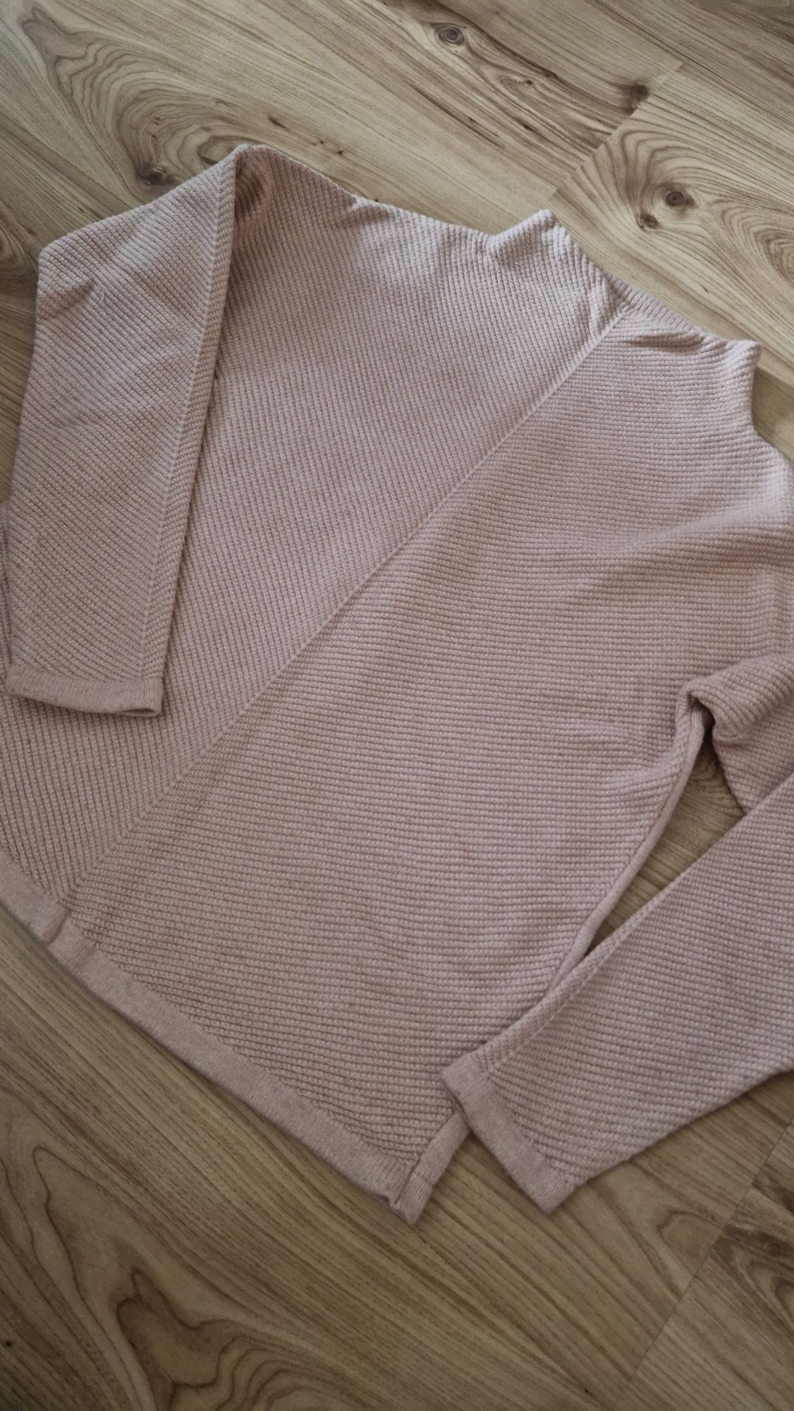 Sweter Reserved r.S pudrowy róż golf