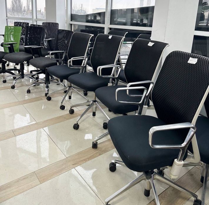 РАСПРОДАЖА офиса кожаные кресла компьютерные сетка на колёсах