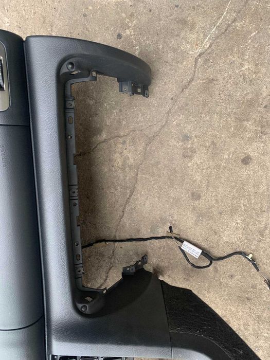 deska rozdzielcza konsola pulpit tunel skoda superb 1