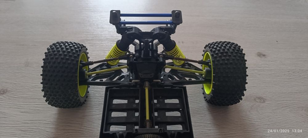 Chassi RC escala 1/8