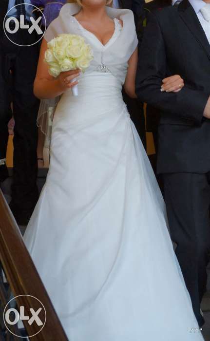 Piękna suknia ślubna z kolekcji Herms Chiani