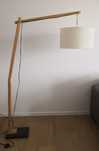 Lampa podłogowa duża, do przestronnego salonu