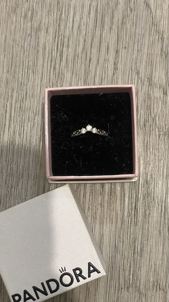 Anel Pandora Tiara