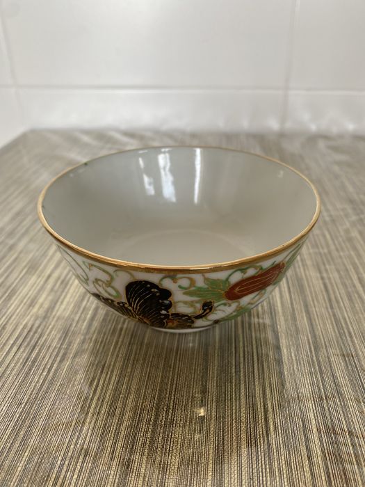 Tigela de melão família rosa em porcelana chinesa