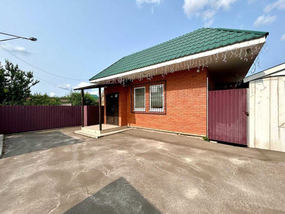 Комерційне приміщення в оренду с.Старі Петрівці