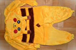 pokemon Pikachu puchaty strój piżama przebranie 3/4 lat_98/104 cm