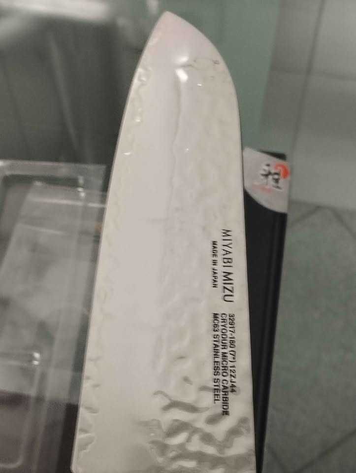 Faca profissional Miyabi Mizu Santoku sg2