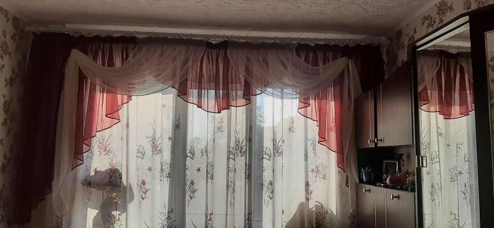 Лабрикен  на вікно