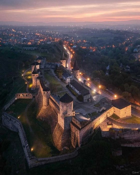 Гід Екскурсовод екскурсія Кам'янець Подільський Хотин Бакота