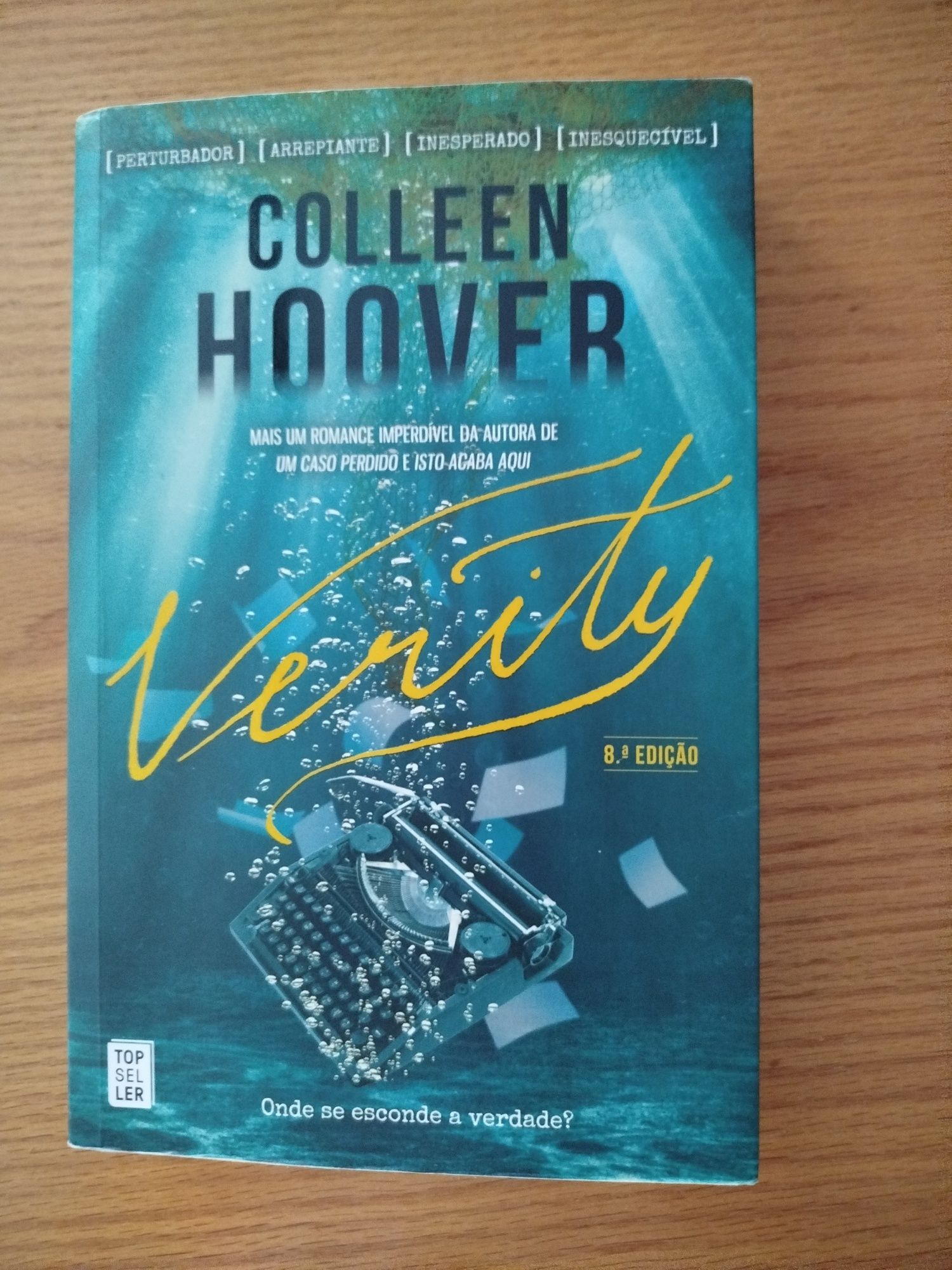 Verity Colleen Hoover