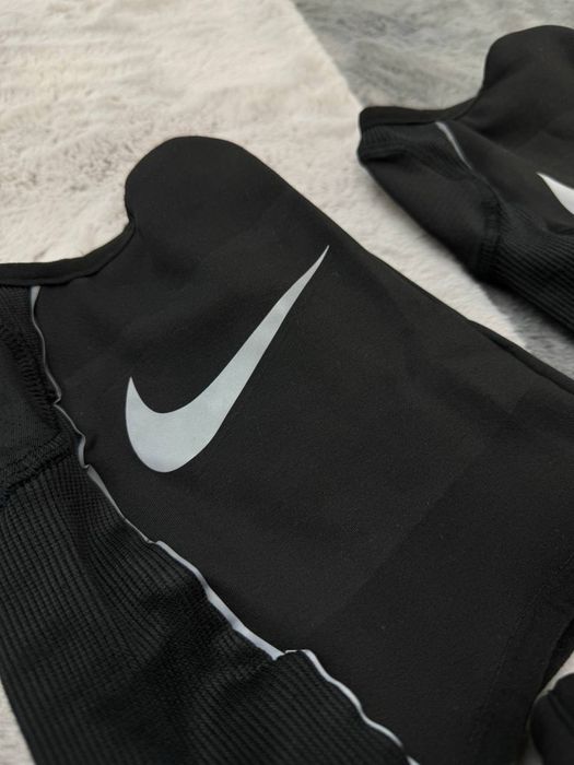 Nike Snood.